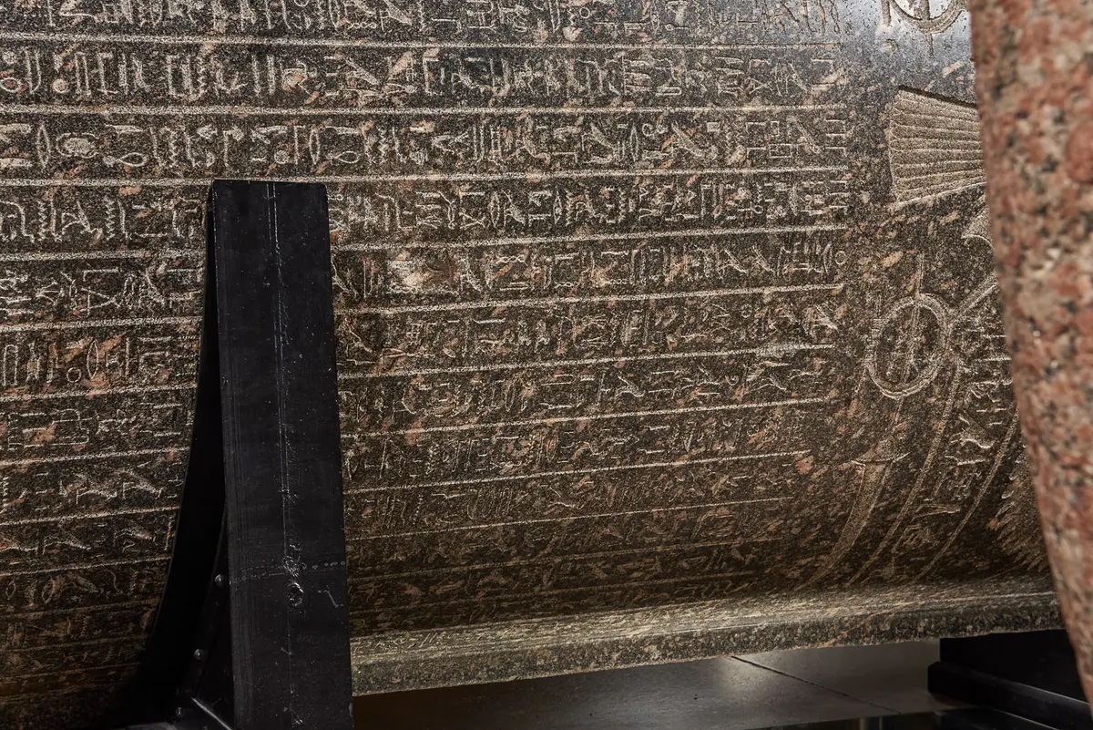 Sarkophag des Priesters Nes-schu-tefnut