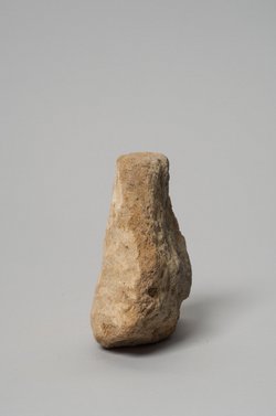 Fragmentierter Grabkegel des Scheschenk
