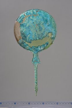 Griffspiegel: Vierfigurenszene