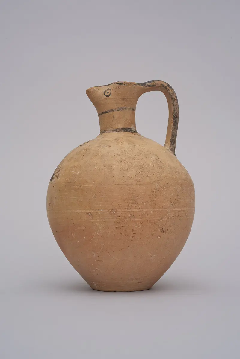 Kanne mit Kleeblattmündung der White Painted III Ware