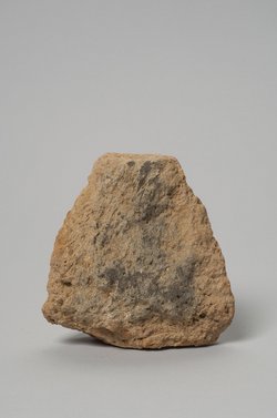 Fragmentierter Grabkegel des Scheschenk