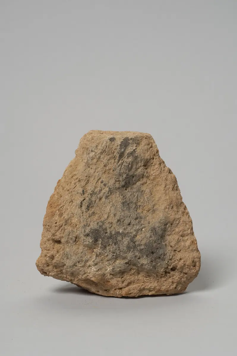 Fragmentierter Grabkegel des Scheschenk