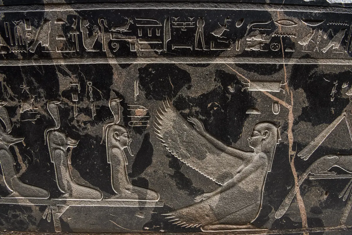 Sarkophag des Priesters Nes-schu-tefnut