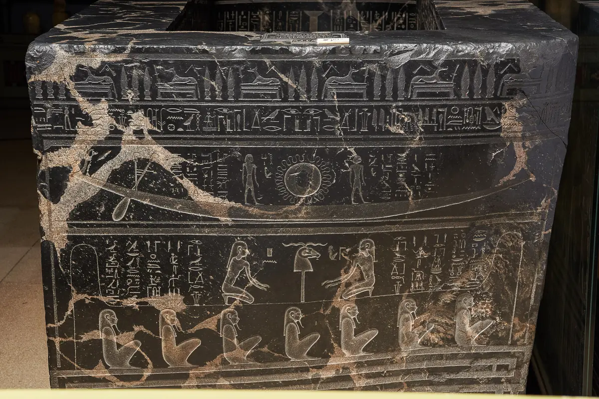 Sarkophag des Priesters Nes-schu-tefnut