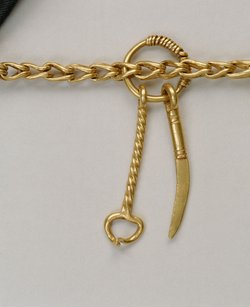 Goldkette mit 52 Anhängern