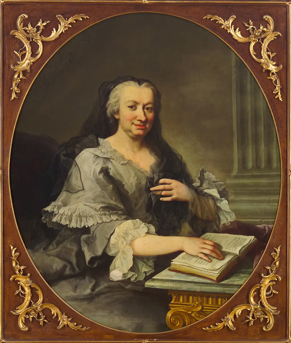 Maria Karolina Gräfin Fuchs (1681-1754) an einem Tisch sitzend, Kniestück
