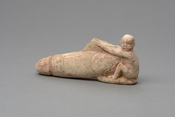 Hockender, nackter Mann mit übergroßem Phallus und Harfe