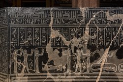 Sarkophag des Priesters Nes-schu-tefnut
