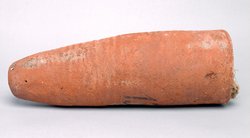 Ibismumie in kegelförmigem Tongefäß