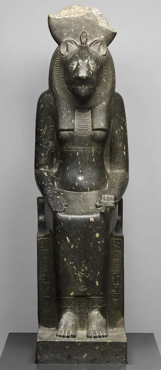 Seated statue of the goddess Sakhmet