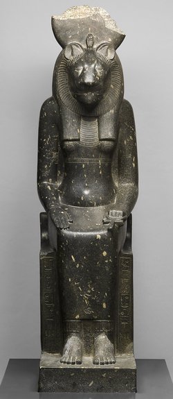 Seated statue of the goddess Sakhmet