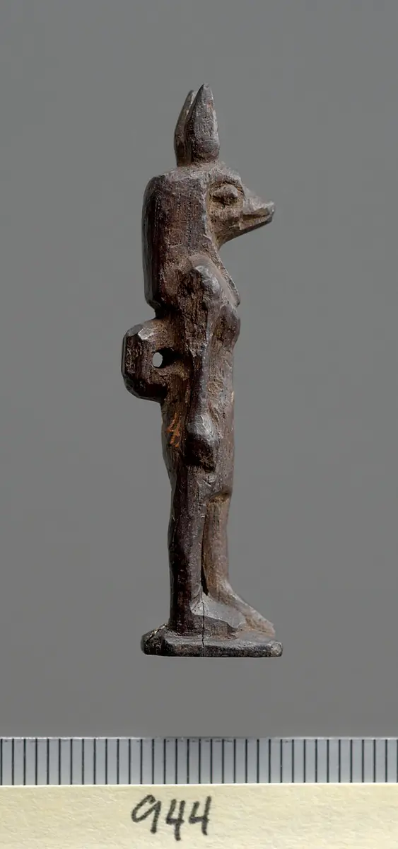 Stehender Gott Anubis mit Schakalkopf