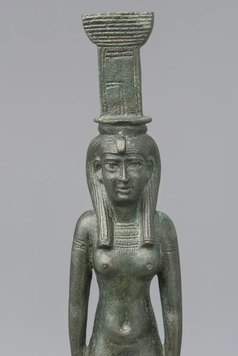 Göttin Nephthys, schreitend