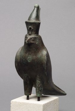 Horusfalke mit Doppelkrone