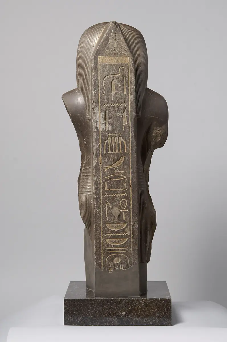 Statue des Gottes Imichentwer