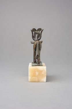 Göttin Isis-Hathor in Kuhgestalt