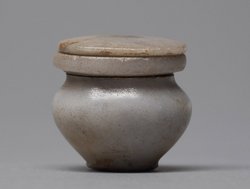Kästchen für Schmuck und Kosmetikartikel