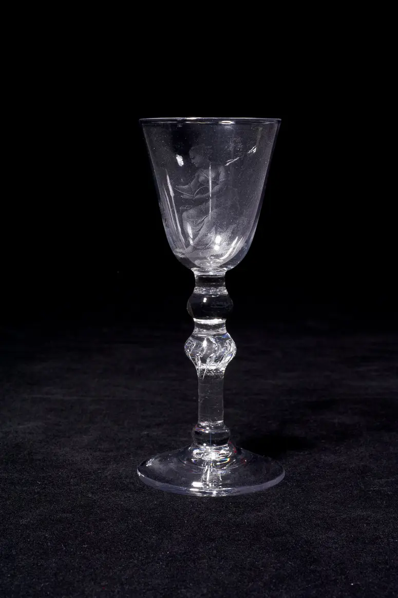 Kelchglas mit Allegorie der Malerei