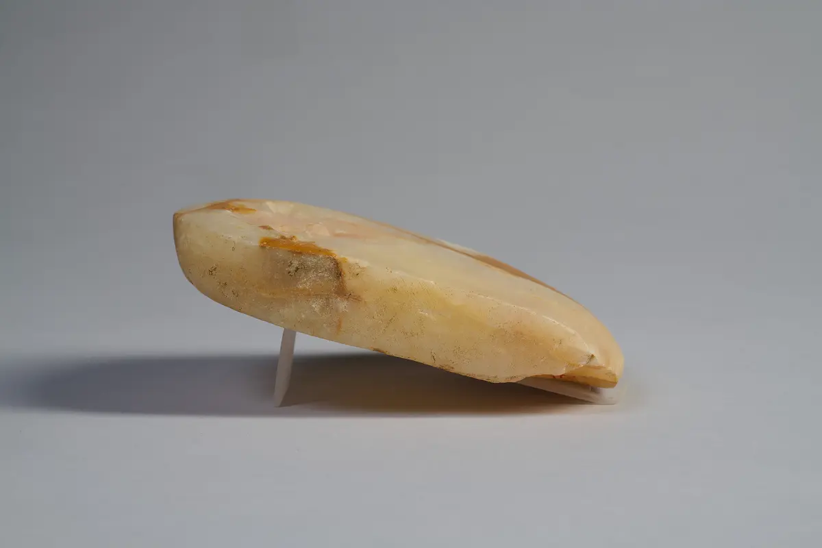Miniatur-Gesichtsstele