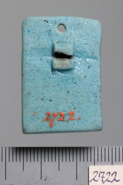 Triade mit Göttin Isis, Göttin Nephthys und Harpokrates