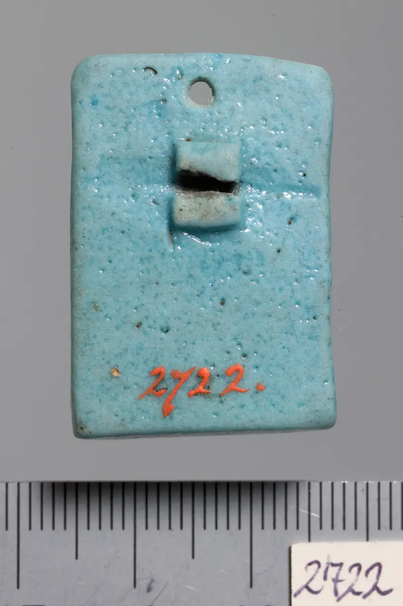 Triade mit Göttin Isis, Göttin Nephthys und Harpokrates