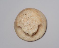 Kanope mit Deckel in Form eines Falkenkopfes