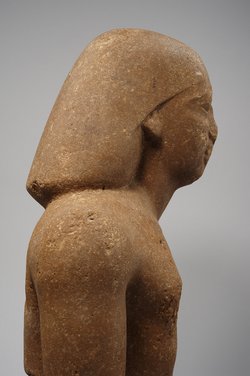 Büste der Statue eines Mannes