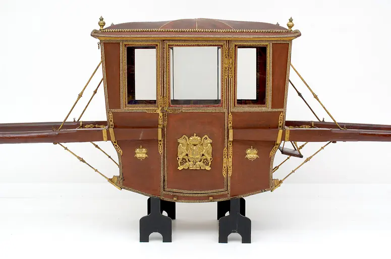 Two-seater gala litter