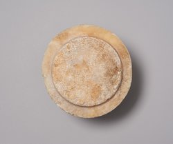 Kanope mit Deckel in Form eines Falkenkopfes