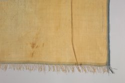 Fragment eines sehr feinen Leinenstoffes
