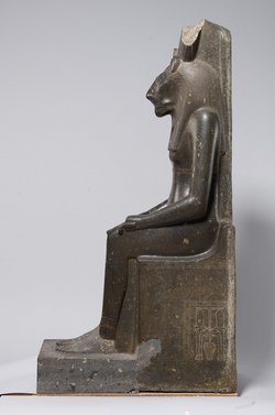 Seated statue of the goddess Sakhmet