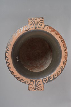 Jüngling, Mänade und Dionysos