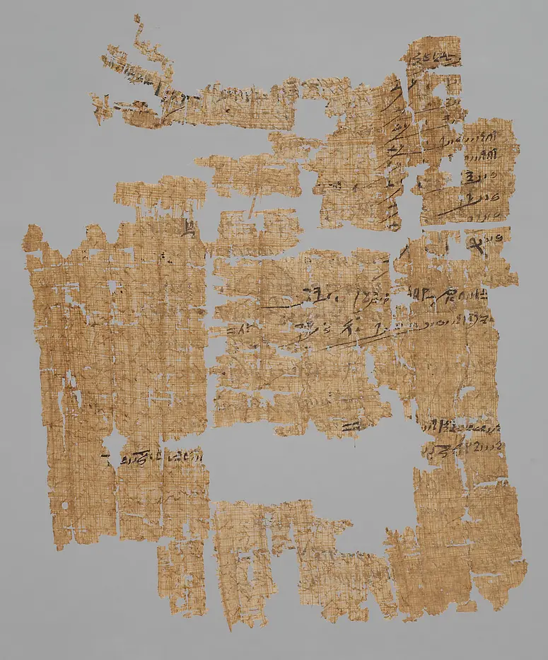Fragmentierter hieratischer Papyrus