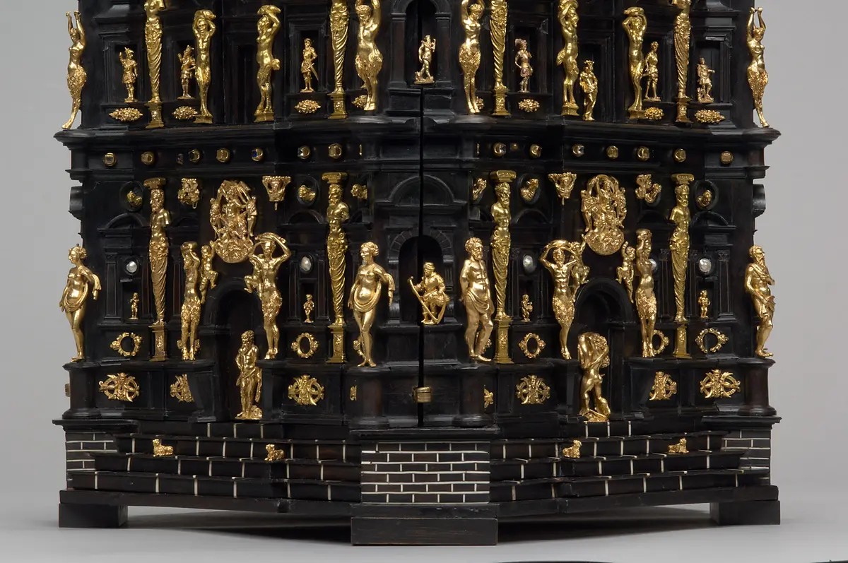Münzschrank aus dem Besitz Erzherzog Ferdinands II. von Tirol