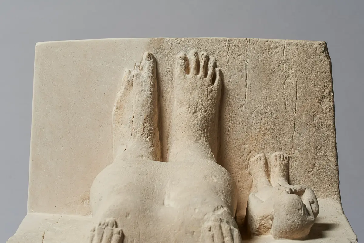 Sitzstatue der Chent und ihres Sohnes Rudju