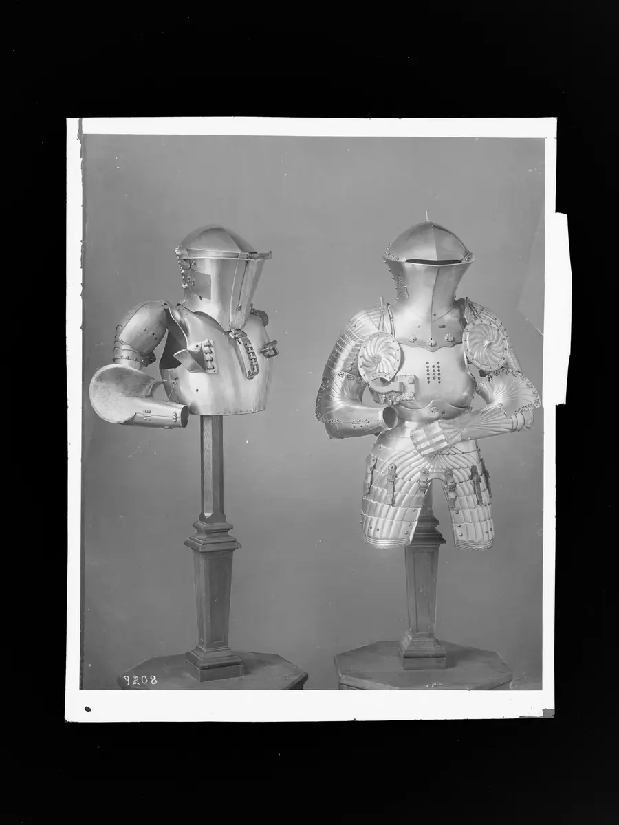 Stechzeugfragment; Italienischer Stechzeug des Gasparo Fracasso; Stechzeugfragment; Deutscher Stechzeug des Kaisers Maximilian I.