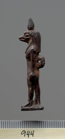 Stehender Gott Anubis mit Schakalkopf