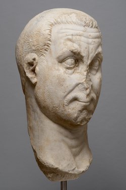 Kolossales Porträt: Kaiser Licinius
