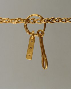 Goldkette mit 52 Anhängern