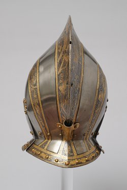 Sturmhaube der Trophäengarnitur