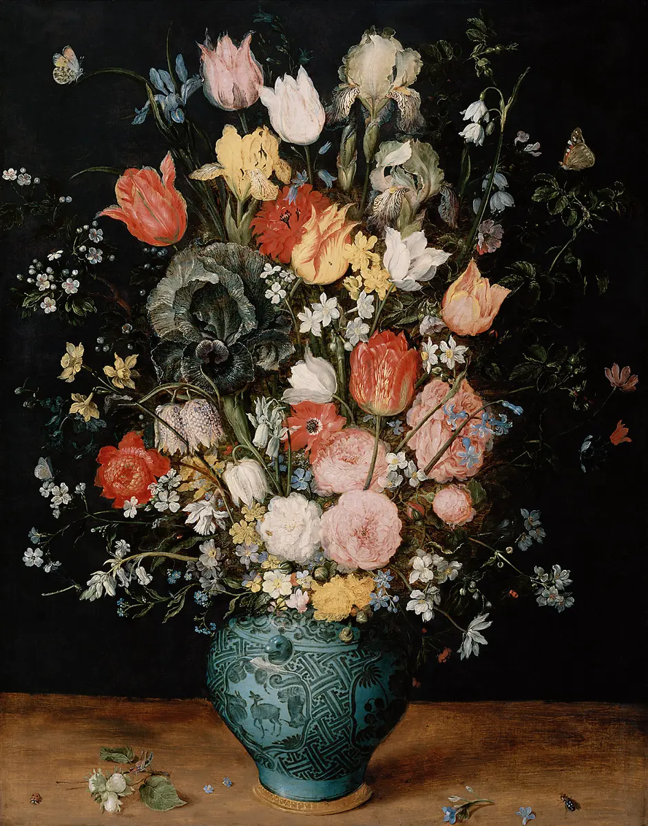 Blumenstrauss mit Traueriris in einer chinesischen Vase