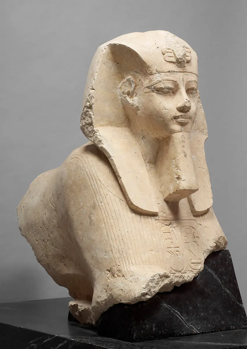 Vorderteil eines Sphinx Amenophis' III.