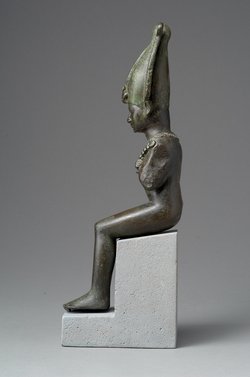 Sitzender Gott Osiris