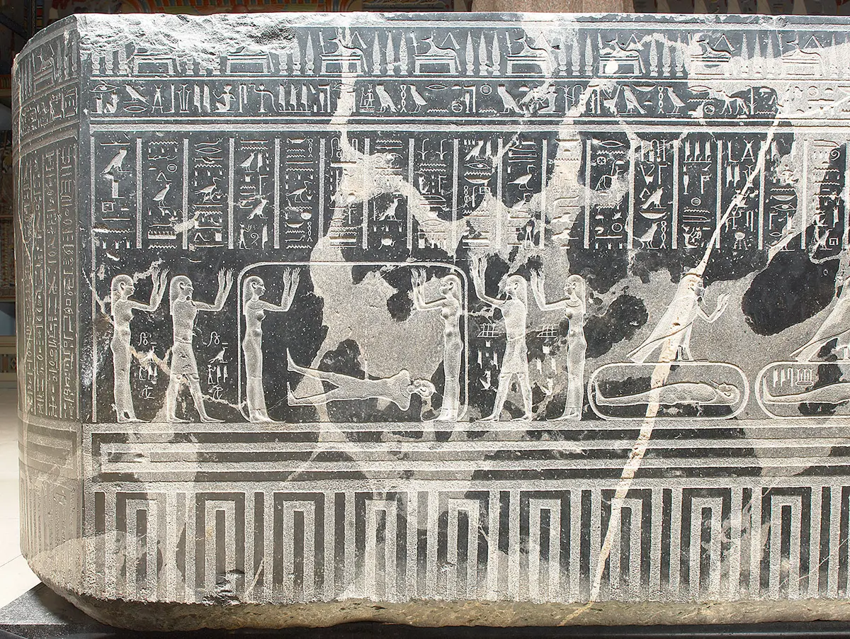 Sarkophag des Priesters Nes-schu-tefnut