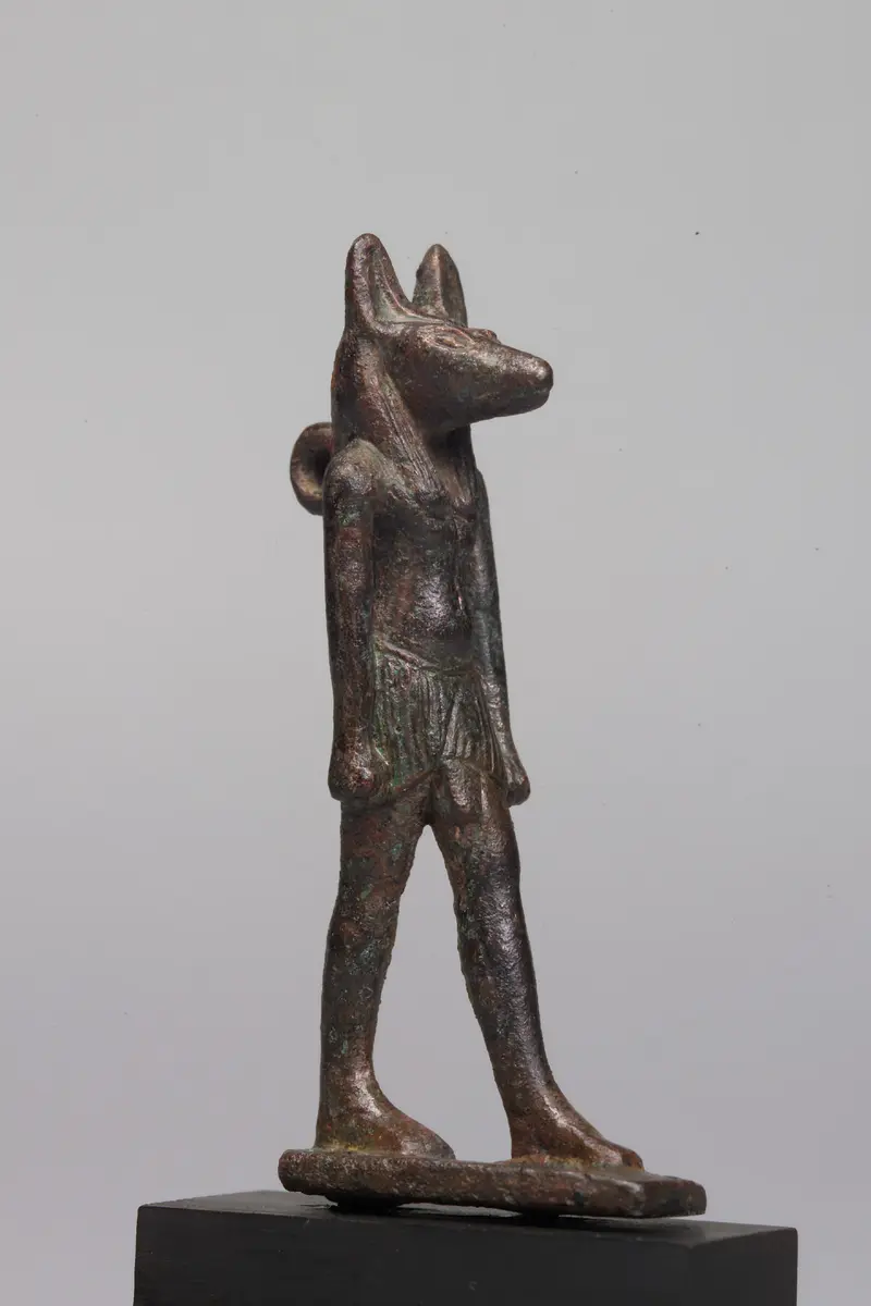 Stehender Gott Anubis