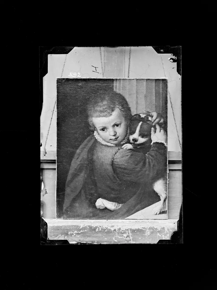 Knabe mit Hund