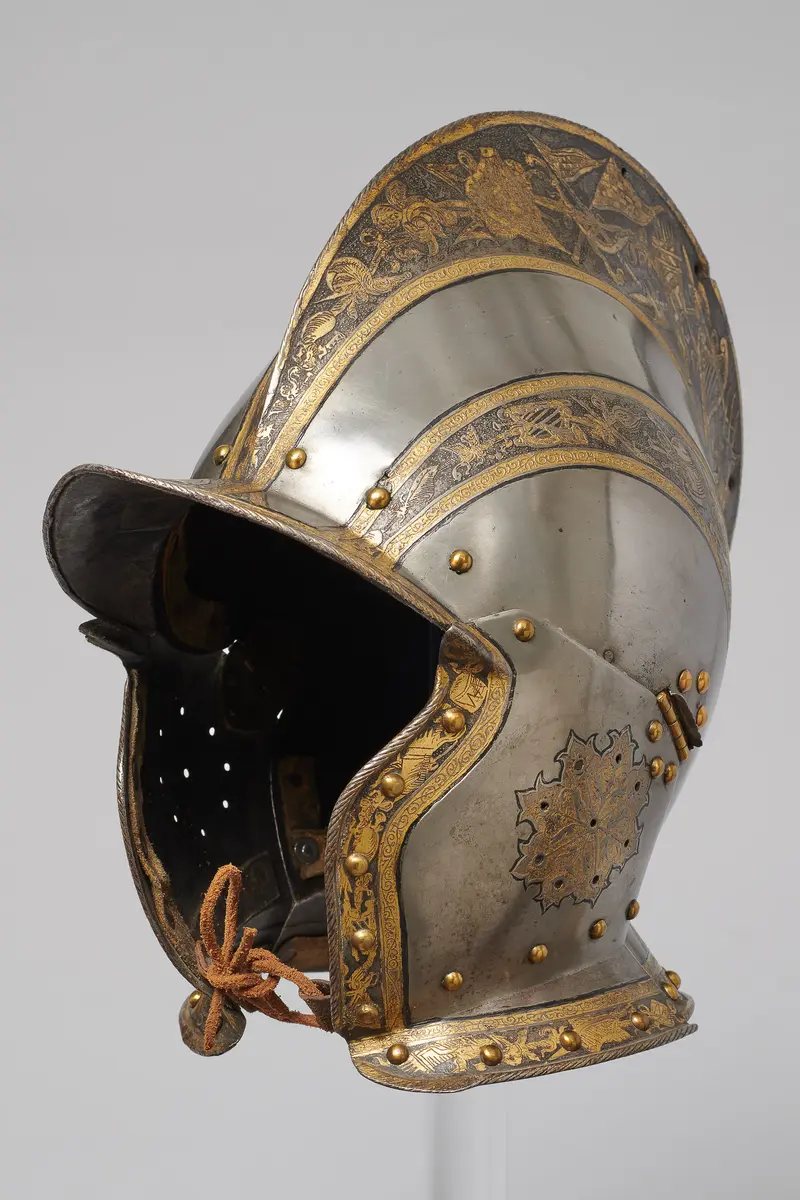 Sturmhaube der Trophäengarnitur