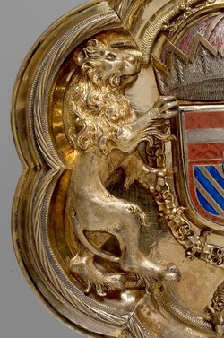 Drei Brustschließen für die Pluvialen des Messornats