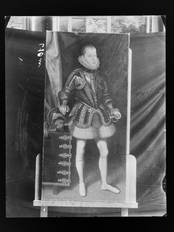 Infant Philipp in einem Harnisch