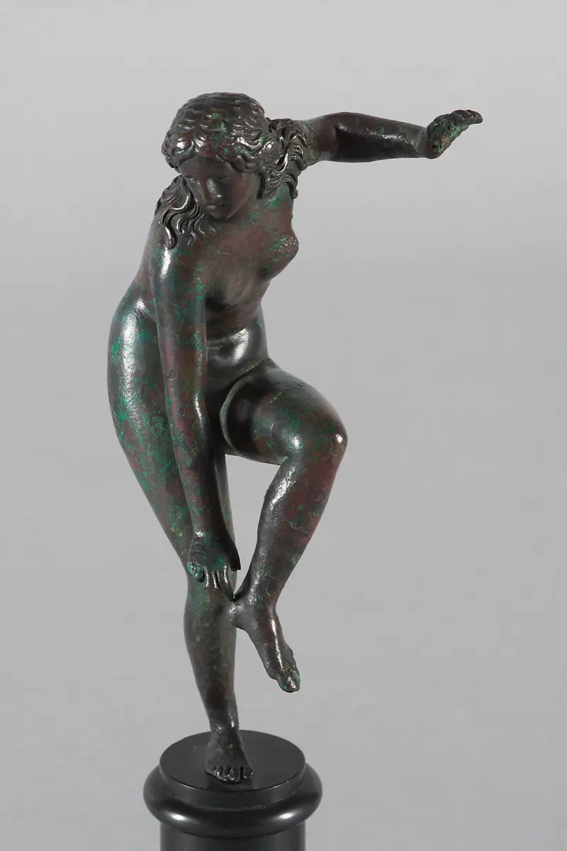Sandalenlösende Venus